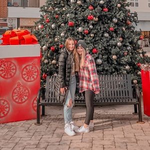 Meet your Posher, Maddie